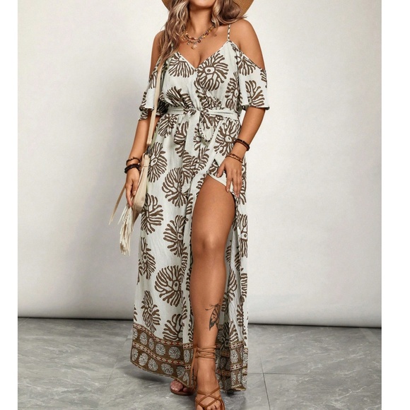 Plus Tropical Leaves Print Cold Shoulder Belted Maxi Dress - Picture 2 of 7